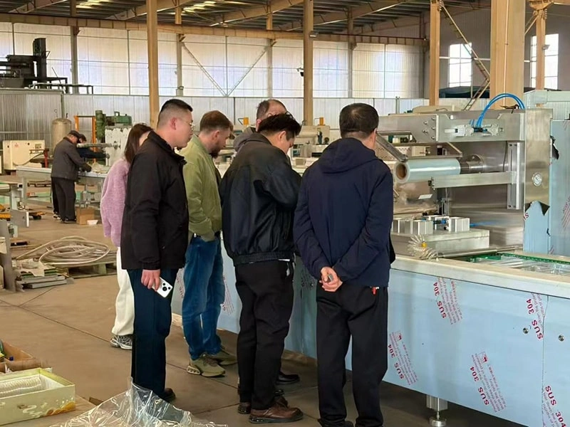 Компания Songri Machinery получила заказ на поставку вакуумных упаковочных машин для стретч-пленки от российского клиента, что способствует расширению производства за рубежом